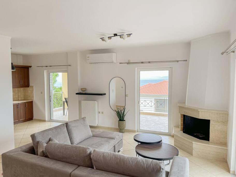 Afroditi'S Apartment Superb View Gythio Luaran gambar